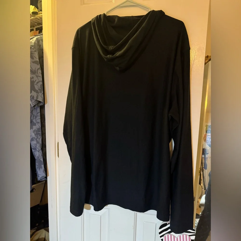 Vuori Men’s Long Sleeve Hooded Shirt See Measurements - Picture 3 of 5